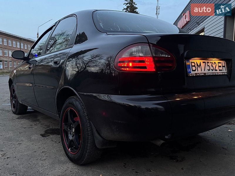 Седан Daewoo Lanos 1999 в Сумах