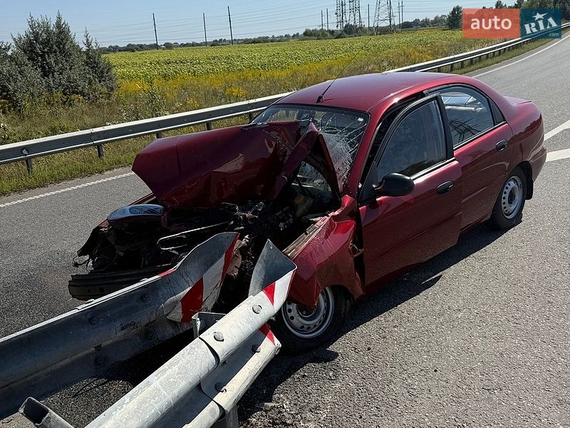 Седан Daewoo Lanos 2006 в Києві