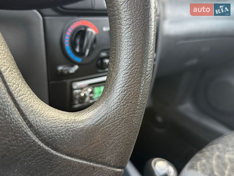 Седан Daewoo Lanos 2007 в Кременчуці