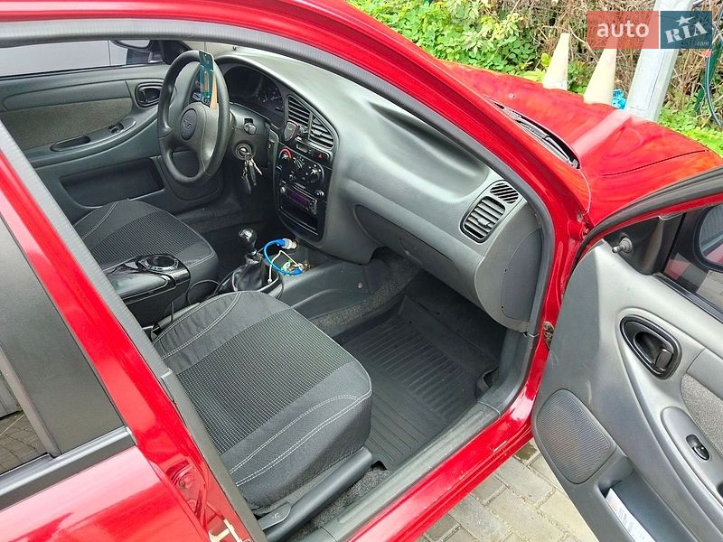 Седан Daewoo Lanos 2008 в Днепре