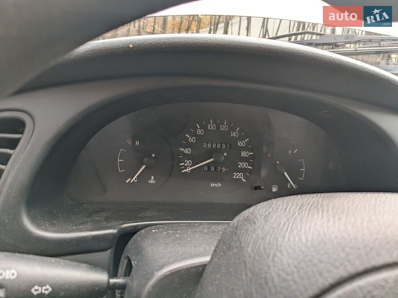 Седан Daewoo Lanos 1999 в Житомире