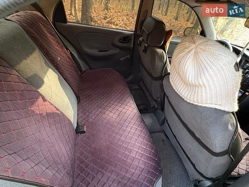 Седан Daewoo Lanos 2006 в Умани