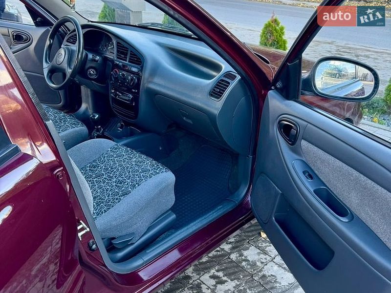 Седан Daewoo Lanos 2010 в Тернополі
