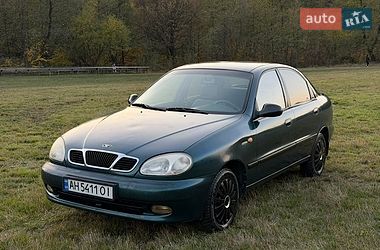 Седан Daewoo Lanos 2002 в Сваляве