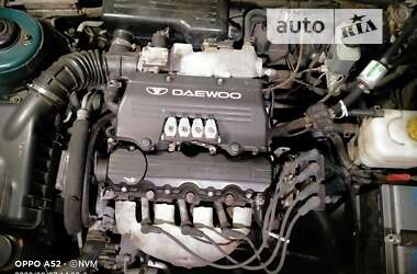 Седан Daewoo Leganza 2000 в Луцке