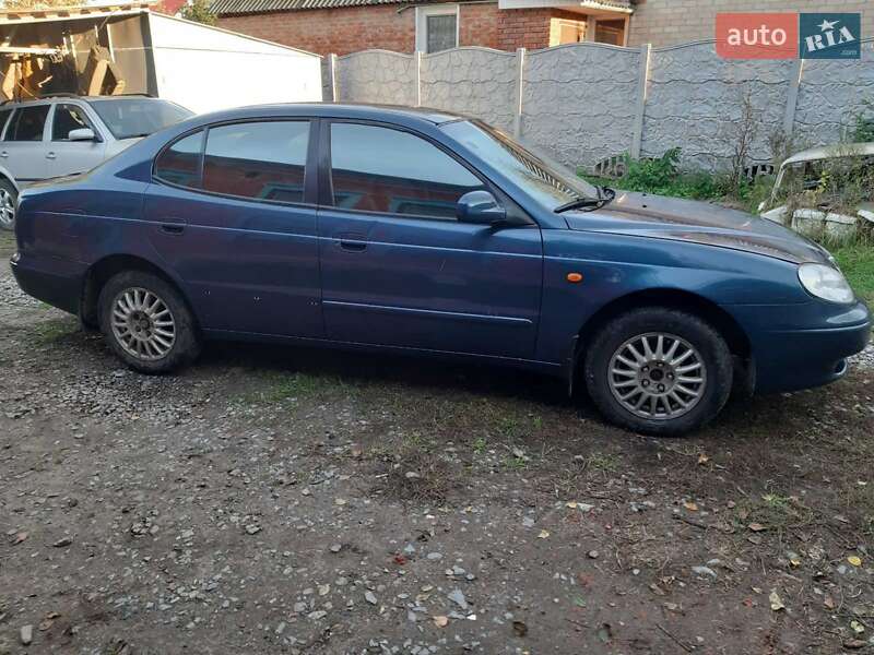 Седан Daewoo Leganza 2000 в Харькове