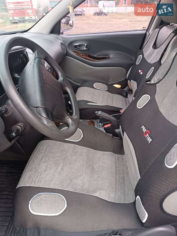 Седан Daewoo Leganza 1998 в Николаеве