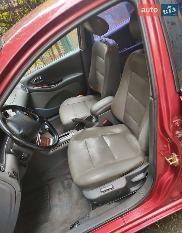 Седан Daewoo Leganza 2001 в Киеве