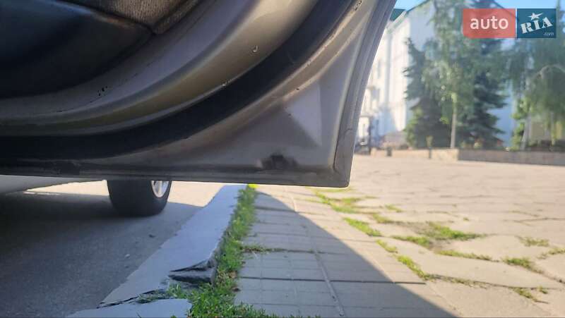 Седан Daewoo Leganza 1998 в Полтаві