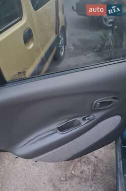 Седан Daewoo Leganza 2000 в 
