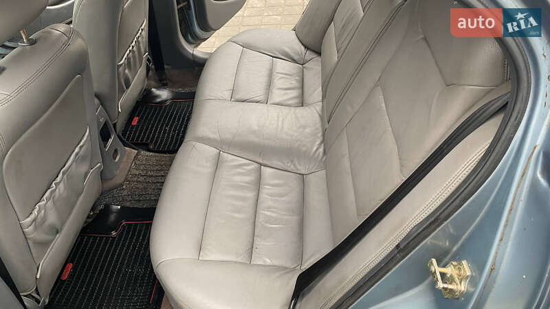 Седан Daewoo Leganza 2001 в Львові