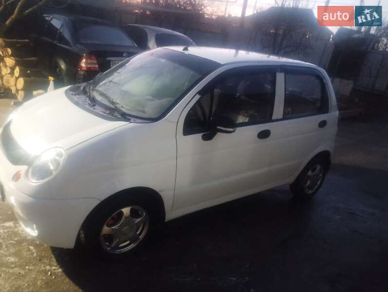 Хэтчбек Daewoo Matiz 2012 в Новгородке