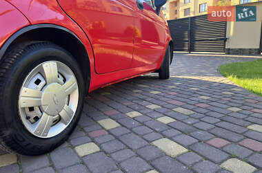 Хэтчбек Daewoo Matiz 2013 в 