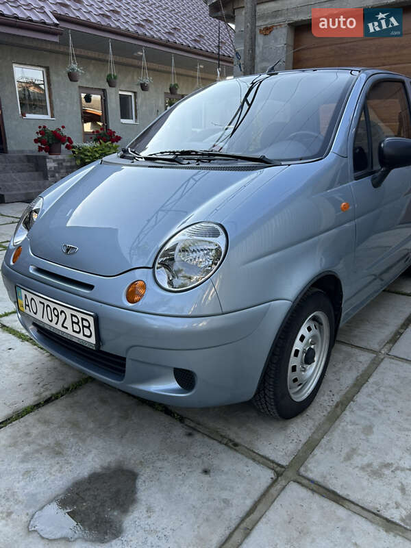 Хетчбек Daewoo Matiz 2012 в 