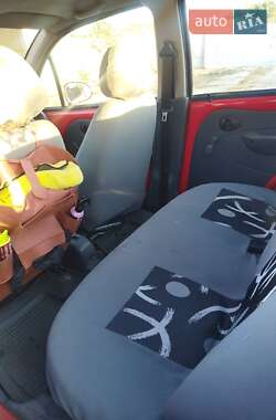 Хэтчбек Daewoo Matiz 2012 в 