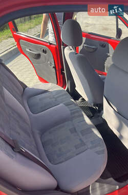 Хэтчбек Daewoo Matiz 2011 в 
