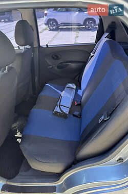 Хэтчбек Daewoo Matiz 2011 в 