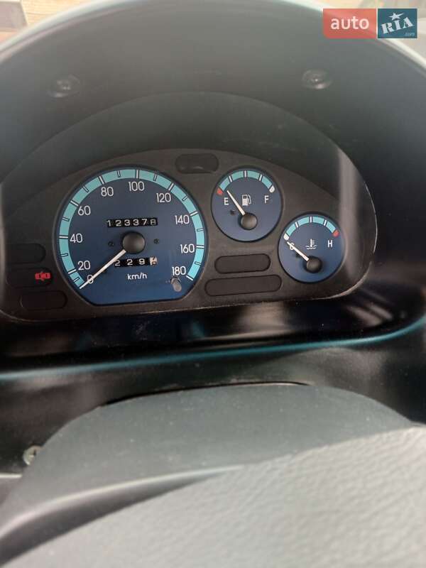 Хэтчбек Daewoo Matiz 2006 в Вишневом фото 5 Хэтчбек Daewoo Matiz 2006 в Вишневом