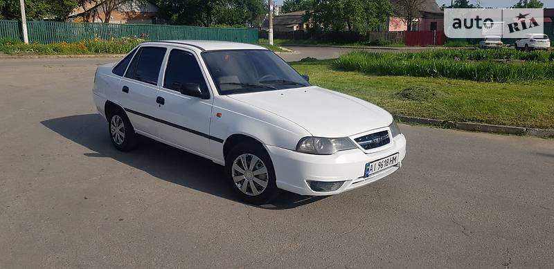 Седан Daewoo Nexia 2010 в Фастове