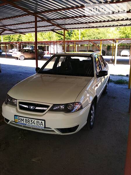 Седан Daewoo Nexia 2012 в Сумах