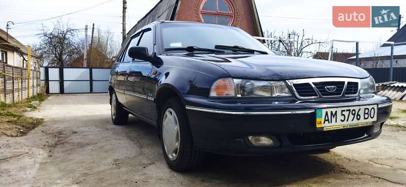 Седан Daewoo Nexia 2008 в Житомире