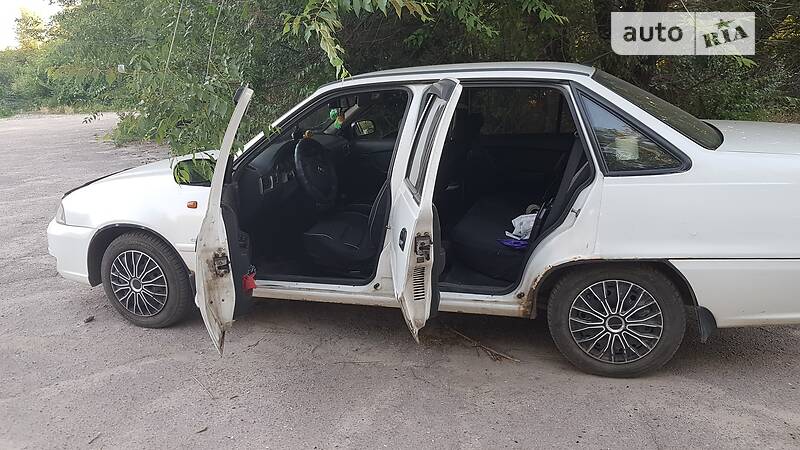 Седан Daewoo Nexia 2012 в Дніпрі