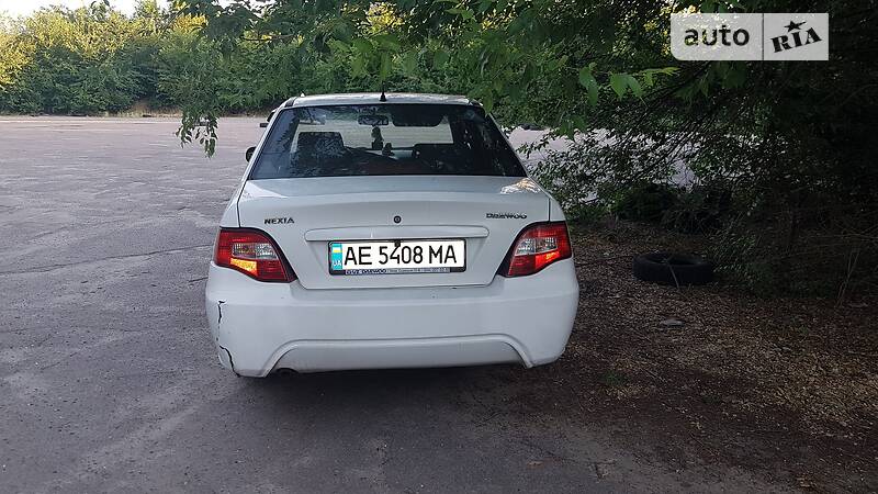 Седан Daewoo Nexia 2012 в Дніпрі