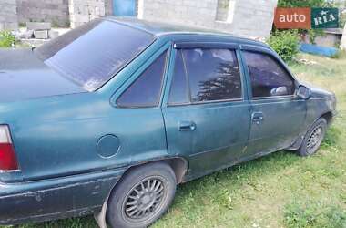 Седан Daewoo Nexia 1997 в 