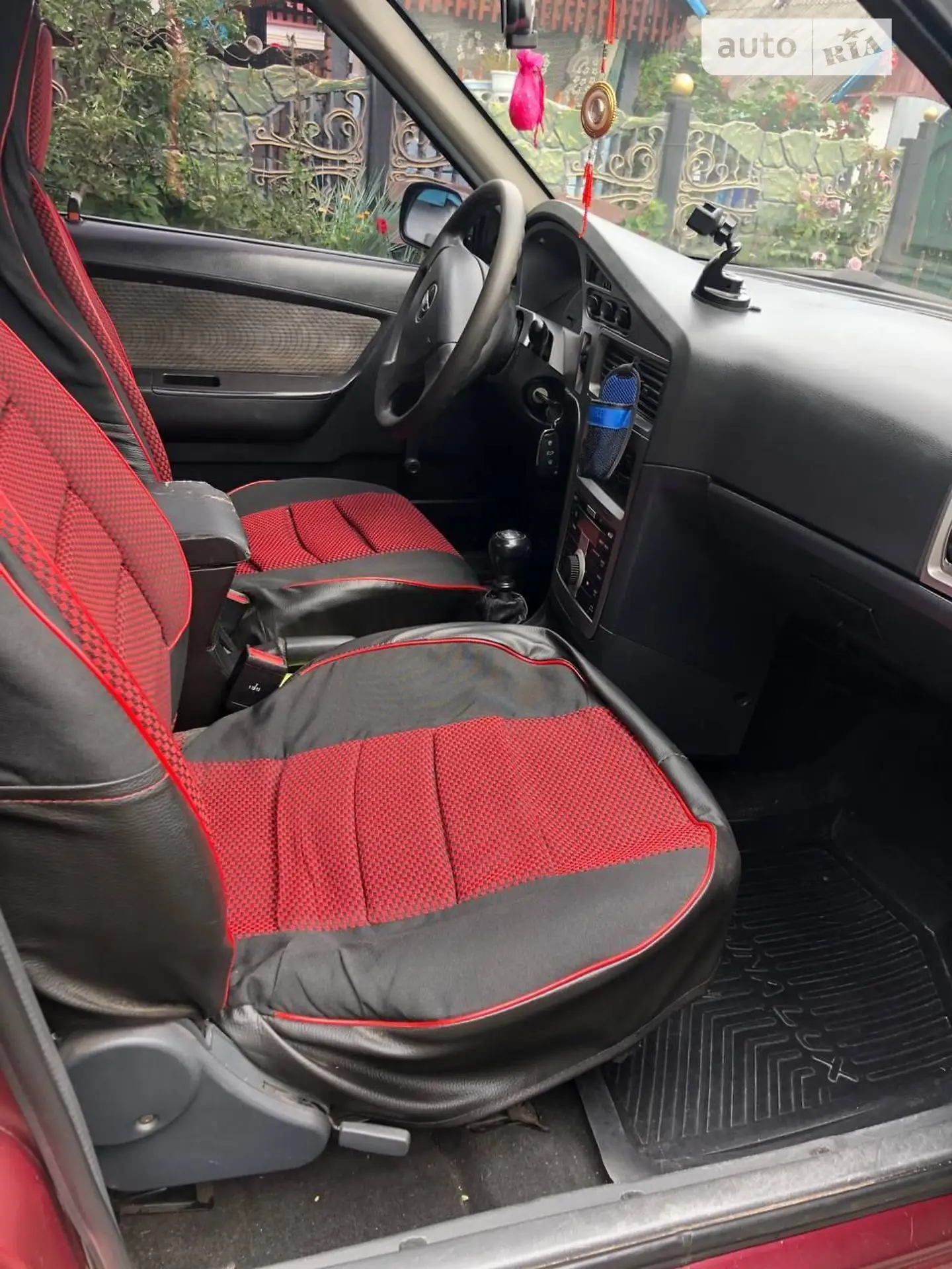 2012 Peugeot iOn - мініатюра 7
