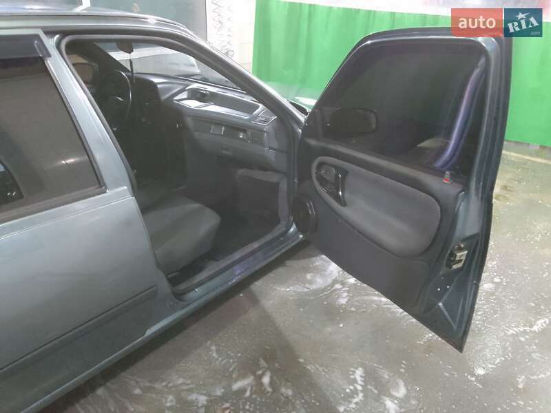 Седан Daewoo Nexia 1997 в Кривом Роге