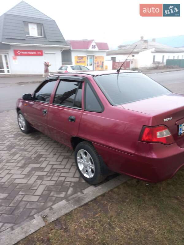 Седан Daewoo Nexia 2008 в Корсуне-Шевченковском