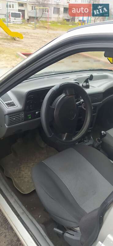 Седан Daewoo Nexia 2006 в Павлограде