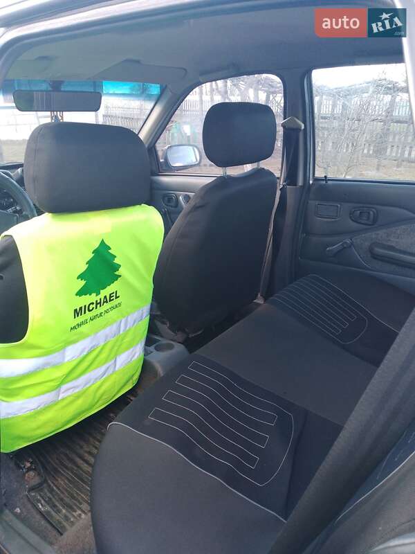 Седан Daewoo Nexia 2006 в Вараше