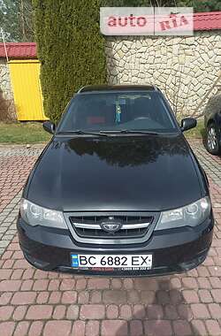 Седан Daewoo Nexia 2012 в Львове