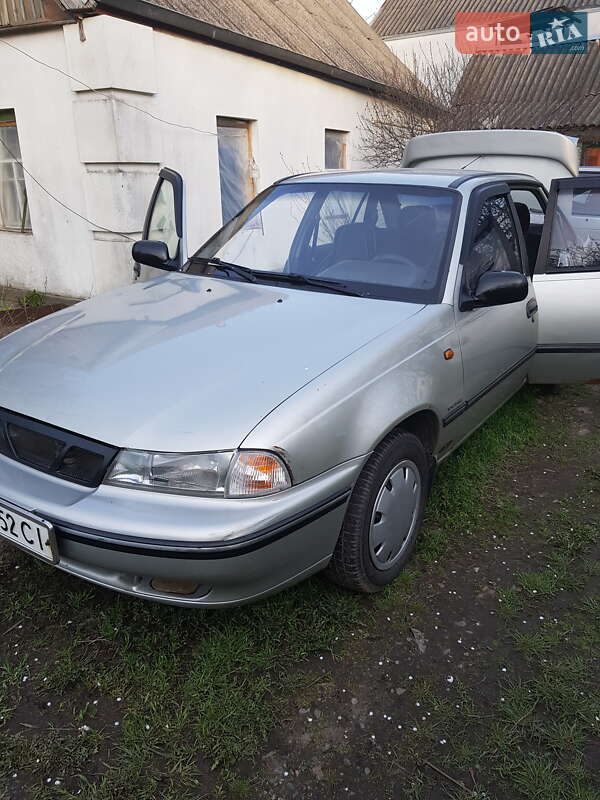 Седан Daewoo Nexia 2008 в Новомосковську