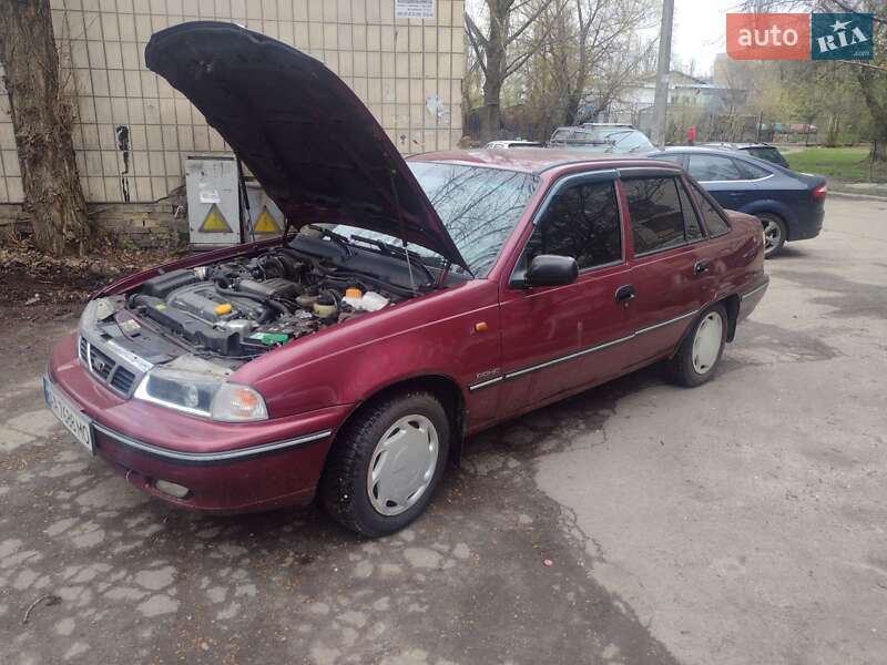 Седан Daewoo Nexia 2008 в Киеве