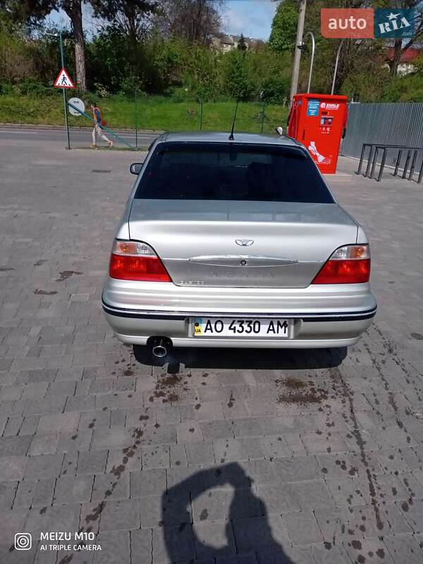 Седан Daewoo Nexia 2008 в Ужгороде