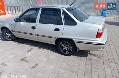 Седан Daewoo Nexia 2008 в 