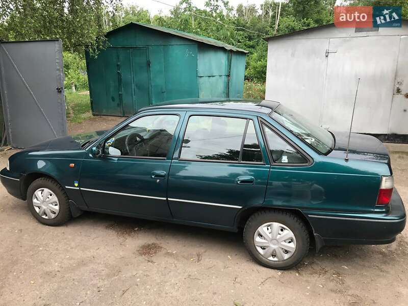 Седан Daewoo Nexia 1997 в Яготині