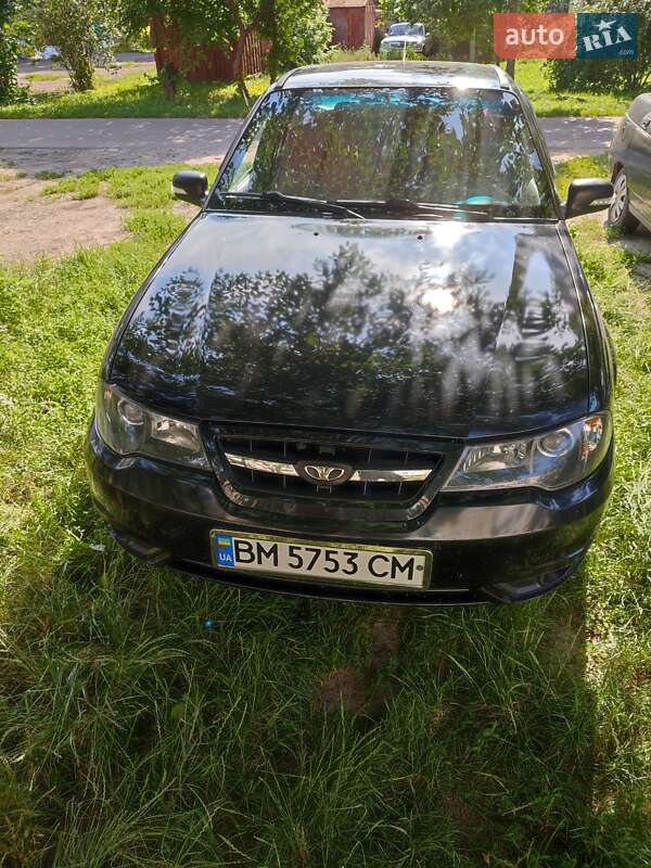 Седан Daewoo Nexia 2013 в Бурыни