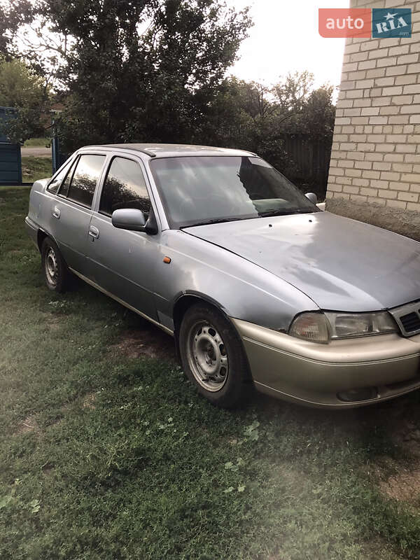 Седан Daewoo Nexia 1995 в Харькове