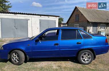 Седан Daewoo Nexia 2010 в 