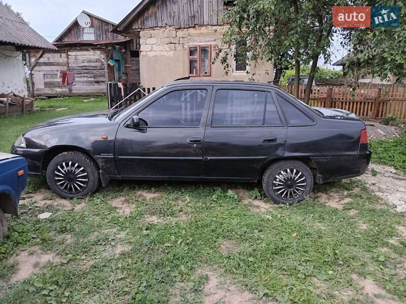 Седан Daewoo Nexia 2011 в Яворові