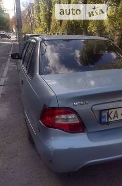 Седан Daewoo Nexia 2011 в Киеве