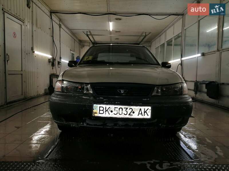 Седан Daewoo Nexia 2005 в Кропивницком