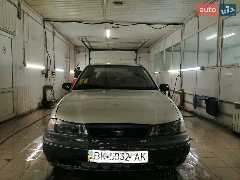 Седан Daewoo Nexia 2005 в Кропивницком