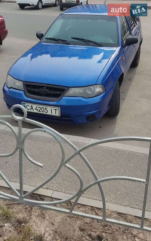 Седан Daewoo Nexia 2011 в Черкасах