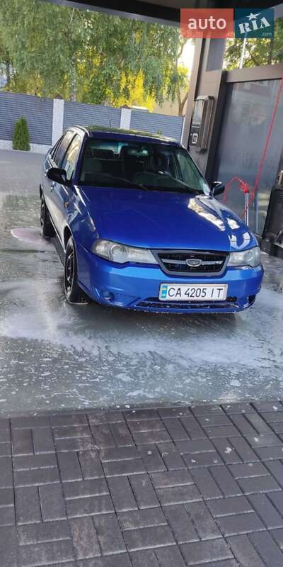 Седан Daewoo Nexia 2011 в Черкасах