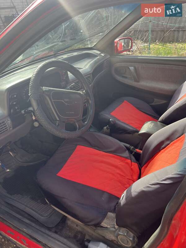 Седан Daewoo Nexia 1996 в Слов'янську