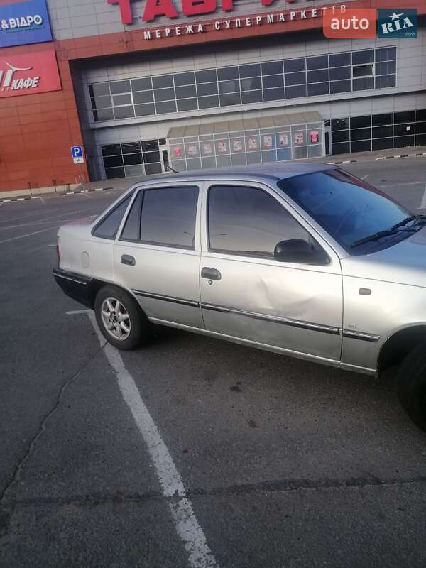 Седан Daewoo Nexia 2008 в Харкові
